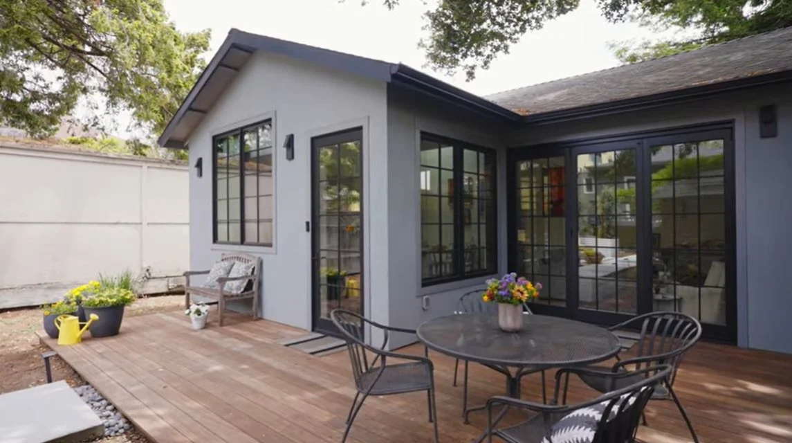 Small house with glassy doors